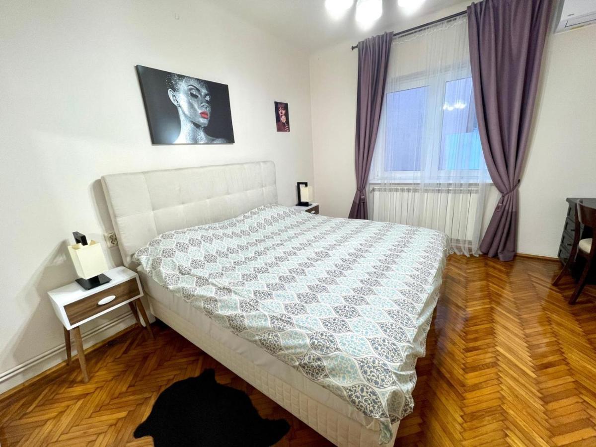 Premier Rooms Ploieşti Exterior foto